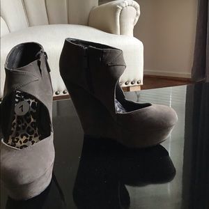 Gray platform heels by dollhouse.